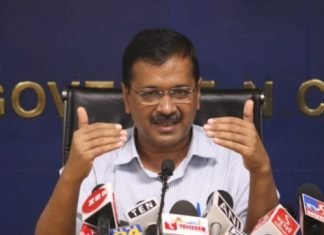खतरनाक हुई दिल्ली की हवा, केजरीवाल सरकार दिल्लीवासियों को बांटेगी 50 लाख मास्क दिल्ली की हवा