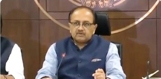 योगी की कैबिनेट में फिल्म “सांड़ की आंख” हुई टैक्स फ्री, 12 अन्य प्रस्ताव भी पास सांड़ की आंख