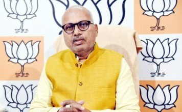 अखिलेश पर BJP का पलटवार, रानीतिक हताशा का परिणाम है योगी सरकार पर लगाएं गए आरोप बीजेपी ने पलटवार