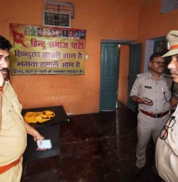 हिंदू समाज पार्टी के कमलेश तिवारी की गला रेतकर हत्या, गोली भी मारी, परीचित लाए थे मिठाई के डिब्बे में मौत का सामान