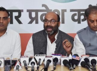 डेंगू बना महामारी फिर भी संवेदनहीन बनी है योगी सरकार: अजय कुमार डेंगू