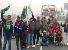 नागरिकता संशोधन कानून के विरोध में RJD का बिहार बंद, भैंस लेकर सड़क पर उतरे कार्यकर्ता, आवागमन ठप बिहार बंद