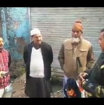 CAA: मेरठ पुलिस की कार्रवाई का वीडियो वायरल, SP ने अभद्र भाषा के साथ जनता को दी पाकिस्तान जाने की हिदायत