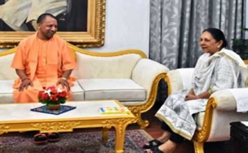 राज्यपाल आनंदीबेन