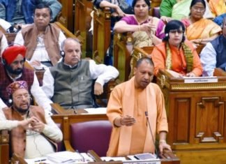 विधानसभा में बोले यूपी के सीएम, दंगे-प्रदर्शन में मारे गए लोगों को नहीं दिया जाएगा मुआवजा विधानसभा