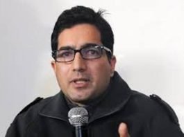 जम्मू–कश्मीर के पूर्व CM उमर व महबूबा के बाद पूर्व IAS अफसर शाह फैसल पर लगा PSA जन सुरक्षा कानून