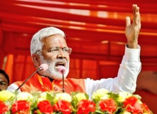 नागरिकता देने के लिए