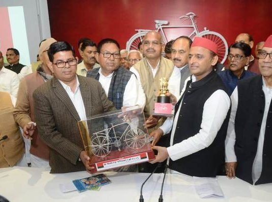 मायावती को झटका