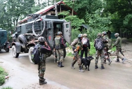 शोपियां मुठभेड़