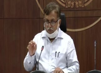 डिग्री कॉलेज से बेसिक शिक्षकों तक सभी को कोरोना वॉरियर्स बनाएगी योगी सरकार, ट्रेनिंग के दिए निर्देश कोरोना वॉरियर्स