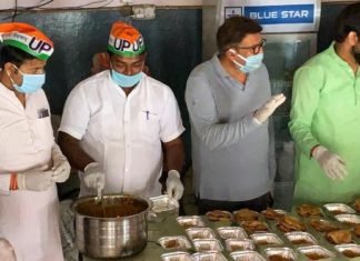 राशन के बाद गरीबों व जरूरतमंदों तक खाना पहुंचाने के लिए कांग्रेस ने लखनऊ, वाराणसी समेत कई जिलों में शुरू किया रसोई घर गरीबों व जरूरतमंदों