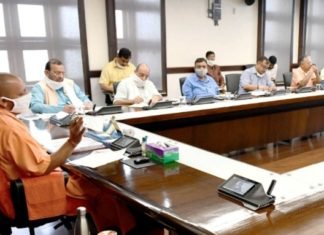 कोविड अस्पतालों में बेड