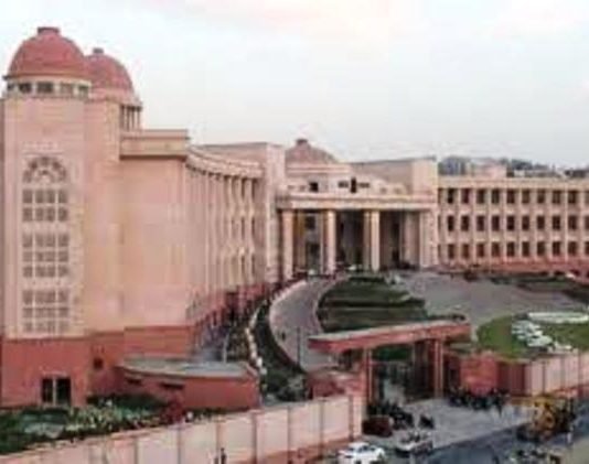 लखनऊ हाई कोर्ट