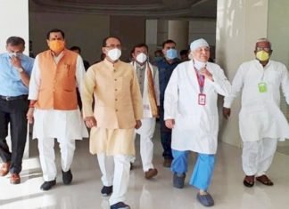 राज्यपाल लालजी टंडन का हाल जानने लखनऊ के मेदांता हॉस्पिटल पहुंचे CM शिवराज सिंह चौहान राज्यपाल लालजी टंडन
