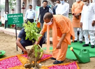 योगी का जन्मादिन