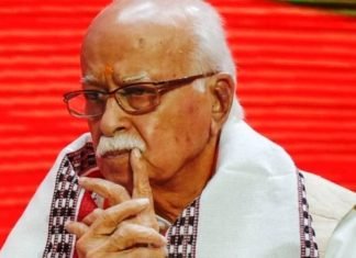 बाबरी विध्वंस: CBI कोर्ट में लालकृष्ण आडवाणी ने दर्ज कराया बयान, कहा राजनीतिक कारणों से लगाए गए थे आरोप लालकृष्ण आडवाणी