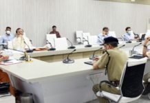 सीएम योगी का निर्देश, “बुजुर्ग, बच्चे, गर्भवती व बीमारों का प्राथमिकता के आधार पर किया जाए टेस्ट” प्राथमिकता के आधार पर टेस्ट