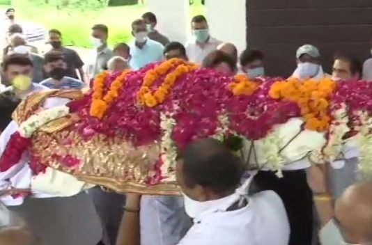 पंचतत्‍व में विलीन
