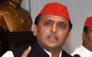 अखिलेश यादव