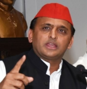 अखिलेश यादव