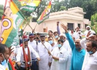 बेरोजगारी के खिलाफ साइकिल संदेश यात्रा को झंडी दिखाकर बोले शिवपाल, युवाओं को करेगी जागरुक साइकिल संदेश यात्रा