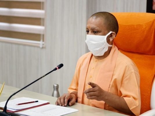 कोरोना के कारण CM योगी ने UP में दुर्गा पूजा के सार्वजनिक आयोजन पर लगाई रोक, घर में हीं स्थापित होंगी प्रतिमाएं दुर्गा पूजा