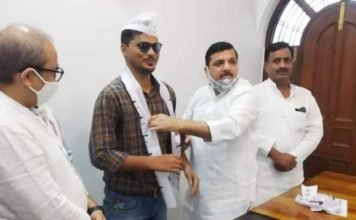 AAP में शामिल हुए “द ग्रेट इंडियन लाफ्टर चैलेंज” के बहुचर्चित प्रतिभागी अभय शर्मा अभय शर्मा