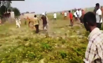 बलिया: SDM-CO के सामने भाजपा नेता ने कर दी युवक की गोली मारकर हत्या, CM ने दोनों अफसरों समेत पुलिसकर्मियों को किया निलंबित एसडीएम सीओ के सामने हत्या