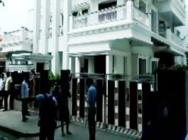 कर्नाटक प्रमुख DK शिवकुमार व उनके भाई के 15 ठिकानों पर CBI का छापा, कांग्रेस ने कहा, सरकार की कठपुतली हमें नहीं रोक सकती डीके शिवकुमार