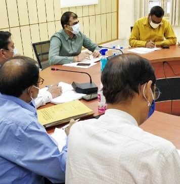 अवैध कब्जे व अवैध निर्माण पर जिला प्रशासन व LDA की संयुक्त टीम एक नवंबर से करेगी कार्रवाई, लखनऊ की सूरत संवारने को DM ने खीचा अभियान का खाका अवैध कब्जे व अवैध निर्माण