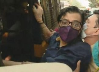 इंटीरियर डिजाइनर की आत्महत्या के मामले में रिपब्लिक TV के प्रधान संपादक अर्नब गोस्वामी को मुंबई पुलिस ने किया गिरफ्तार अर्नब गोस्वामी