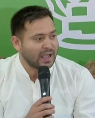 तेजस्वी यादव