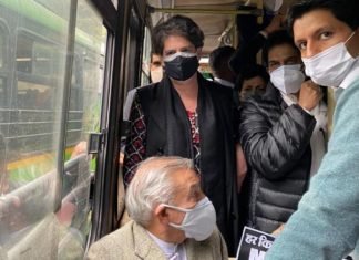 किसान आंदोलन के समर्थन में कांग्रेस के मार्च को पुलिस ने रोका, हिरासत में लीं गईं प्रियंका, राष्ट्रपति से मिले राहुल कांग्रेस मार्च
