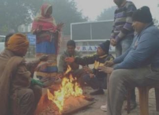 ठंड ने तोड़ा दिल्ली में दस साल का रिकॉर्ड, तीन डिग्री सेल्सियस तक लुढ़का पारा लुढ़का पारा