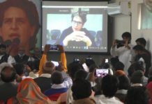 महापंचायत में बोलीं प्रियंका, योगीराज में दलित पीड़ितों को ही किया जा रहा प्रताड़ित दलित महापंचायत