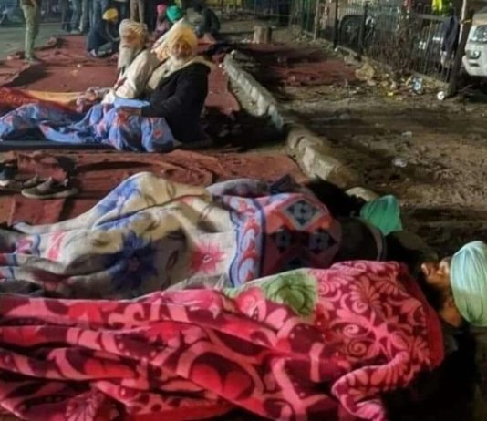 कृषि कानून के विरोध में सिंधु बॉर्डर पर धरने दे रहे किसान की ठंड से मौत किसान की मौत