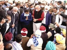 सिंधु बॉर्डर पहुंचकर किसानों से बोले अरविंद केजरीवाल, मुख्यमंत्री नहीं, आया हूं आपका सेवादार बनकर किसान आंदोलन