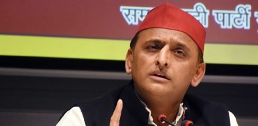 अखिलेश यादव