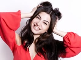 इन उपाय को अपनाकर झड़ते बालों की समस्या से पाएं निजात झड़ते बालों से पाएं निजात