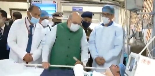 दिल्ली हिंसा में घायल पुलिसकर्मियों से मुलाकात कर गृह मंत्री ने जाना हाल दिल्ली हिंसा