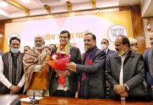 रिटायर्ड आइएएस अधिकार