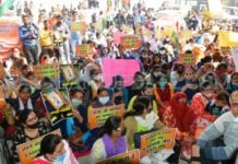 69 हजार शिक्षक भर्ती: नियुक्ति की मांग को लेकर अभ्यर्थियों ने किया बेसिक शिक्षा निदेशालय पर प्रदर्शन बेसिक शिक्षा निदेशालय