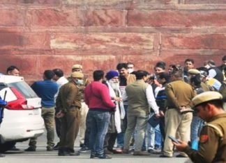 दीप सिद्धू, इकबाल सिंह को लाल किला लेकर पहुंची क्राइम ब्रांच, रिक्रिएट किया सीन दीप सिद्धू