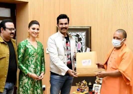 यूपी पुलिस की जांबाजी पर आधारित वेब सीरीज की शूटिंग के लिए लखनऊ पहुंचे एक्टर रणदीप हुड्डा व उर्वशी रौतेला ने मुख्यमंत्री से की मुलाकात इंस्पेक्टर अविनाश