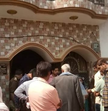 अंतरराष्ट्रीय महिला दिवस पर लखनऊ में विवाद के बाद रेलकर्मी ने पत्नी को गोली से उड़ाया पत्नी को गोली से उड़ाया