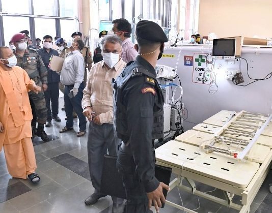 CM योगी ने लखनऊ में बने DRDO के कोविड अस्पताल का किया निरीक्षण, दिए ये निर्देश डीआरडीओ अस्पताल का निरीक्षण