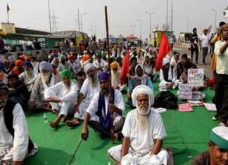 किसानों के ‘ब्लैक डे’ का समर्थन कर बोले, “अखिलेश भाजपा सरकार के अहंकार से किसानों का हो रहा अपमान किसानों के साथ अपमानजनक व्यवहार