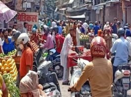 अनलॉक में उमड़ती भीड़ पर हाई कोर्ट ने कहा, इससे मिलेगा कोरोना की तीसरी लहर को बढ़ावा, अफसरों को दिए सख्ती के निर्देश अनलॉक में भीड़