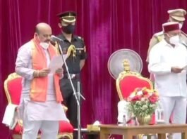 कर्नाटक के मुख्यमंत्री बने बसवराज बोम्मई, ली पद व गोपनियता की शपथ मुख्यमंत्री बने बसवराज बोम्मई