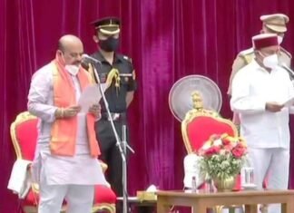 कर्नाटक के मुख्यमंत्री बने बसवराज बोम्मई, ली पद व गोपनियता की शपथ मुख्यमंत्री बने बसवराज बोम्मई